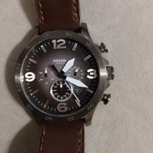 Fossil mens watch genuine leather (untested)